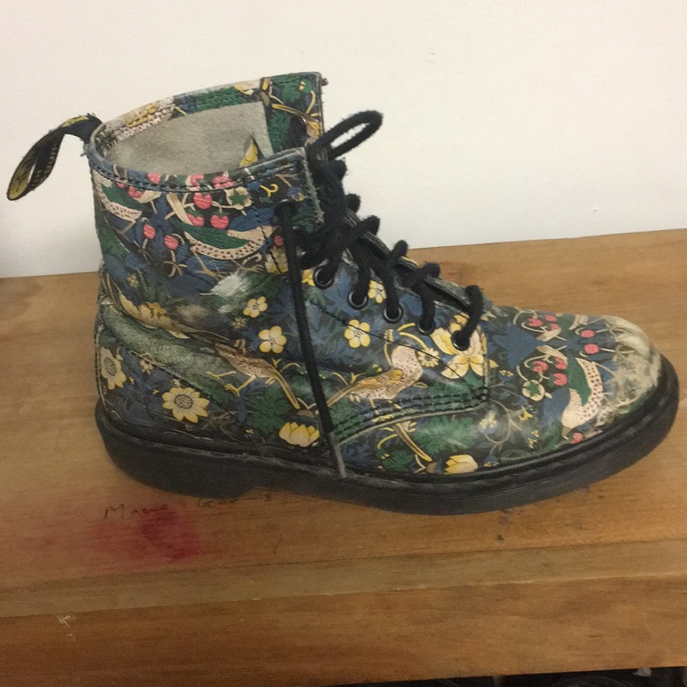 Floral Doc Martens - Picture 4 of 6
